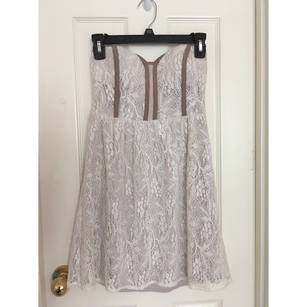 Urban Outfitters strapless lace dress